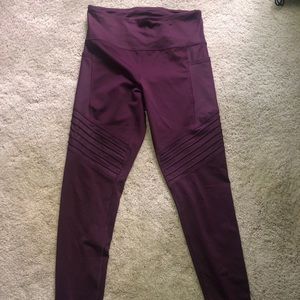 Fila Athletic Maroon Leggings (With Pockets)